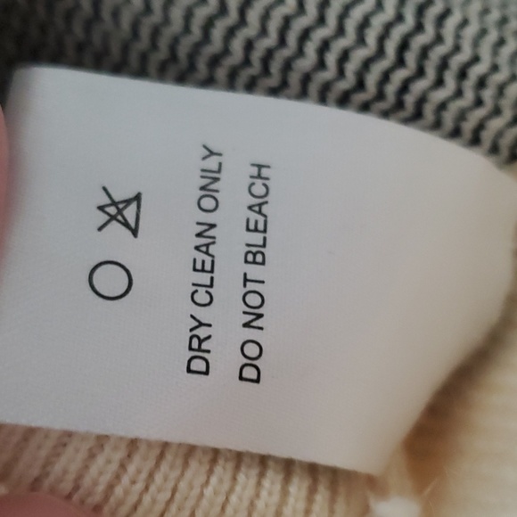 NWOT Chicwish Grid Turtleneck Sweater White Women S-M - Picture 5 of 7